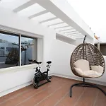 Appartement In Tanger City Center With Terasse 5 Min To Tanger Marina-Free Parking