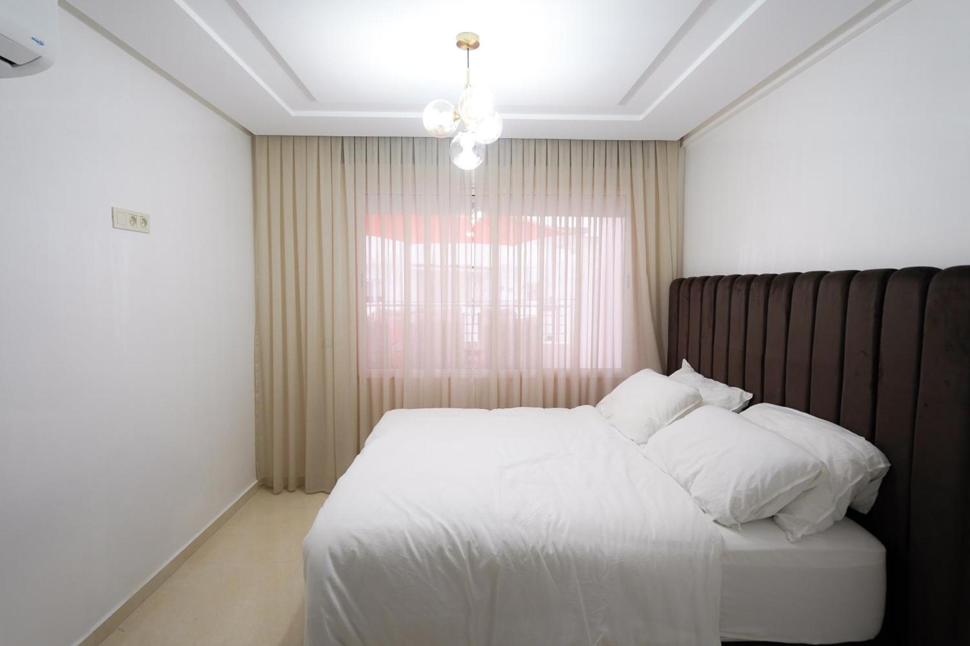 In Center With Terasse 5 Min To Marina-free Parking Apartamento